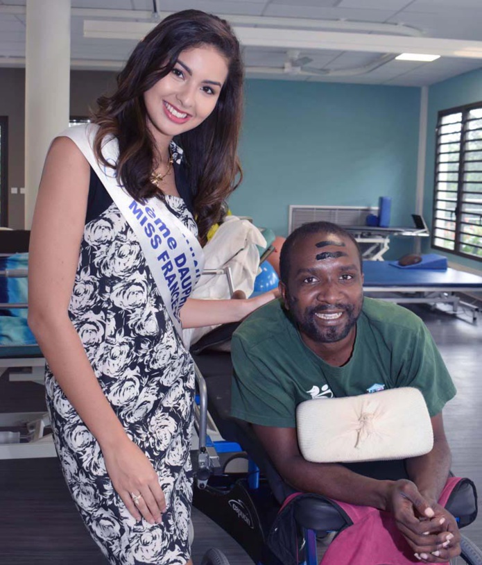 Miss Réunion à l'Hôpital du Tampon pour les Olympiades Miss Réunion à l'Hôpital du Tampon pour les Olympiades