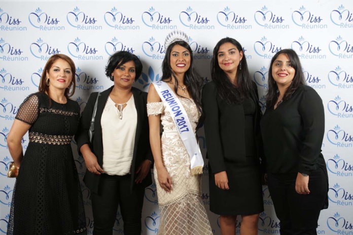 Faaiza Ibrahim, Marie-Claude Dorali du Département Rizwana Juan, et Maymounah Omarjee