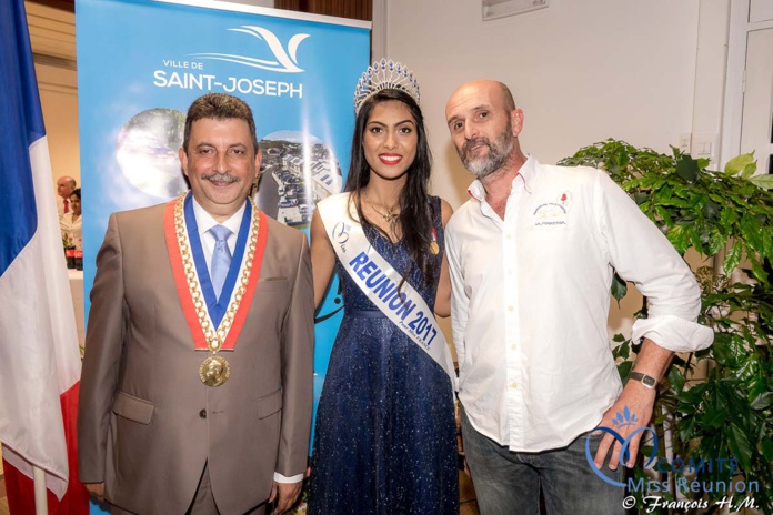 Audrey Chane Pao Kan nommée Citoyenne d'honneur de Saint-Joseph Audrey Chane Pao Kan nommée Citoyenne d'honneur de Saint-Joseph