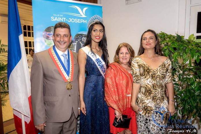 Audrey Chane Pao Kan nommée Citoyenne d'honneur de Saint-Joseph