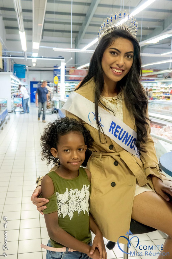 Audrey Chane Pao Kan en dédicaces Saint-Benoît