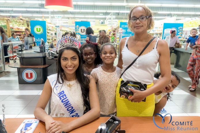 Audrey Chane Pao Kan en dédicaces à Saint-André: photos