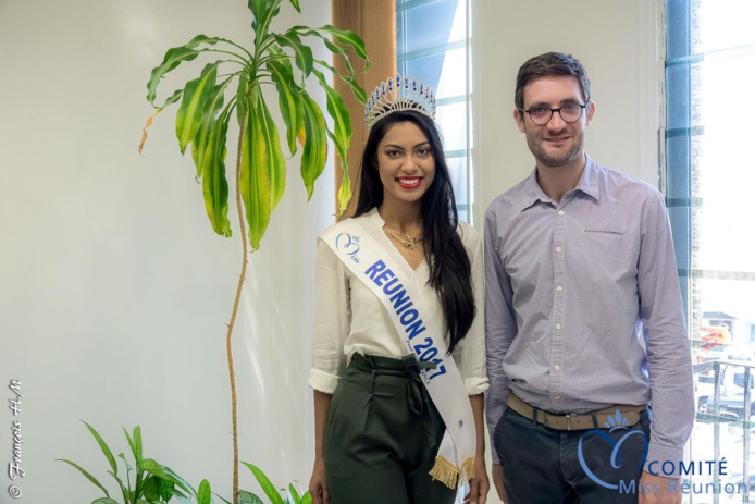 Miss Réunion a reçu les clés de son Opel Crossland X