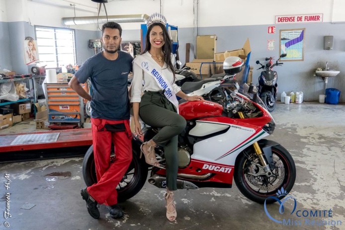 Miss Réunion a reçu les clés de son Opel Crossland X