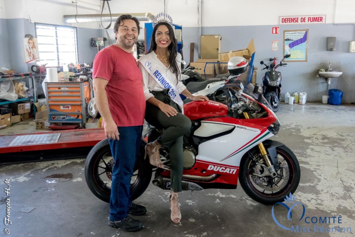 Miss Réunion a reçu les clés de son Opel Crossland X Miss Réunion a reçu les clés de son Opel Crossland X