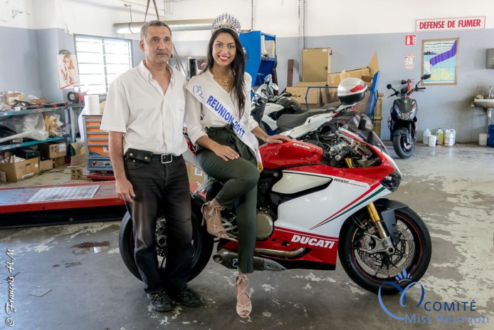 Miss Réunion a reçu les clés de son Opel Crossland X