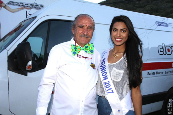 Miss Réunion accueille le dernier finisher du Grand Raid
