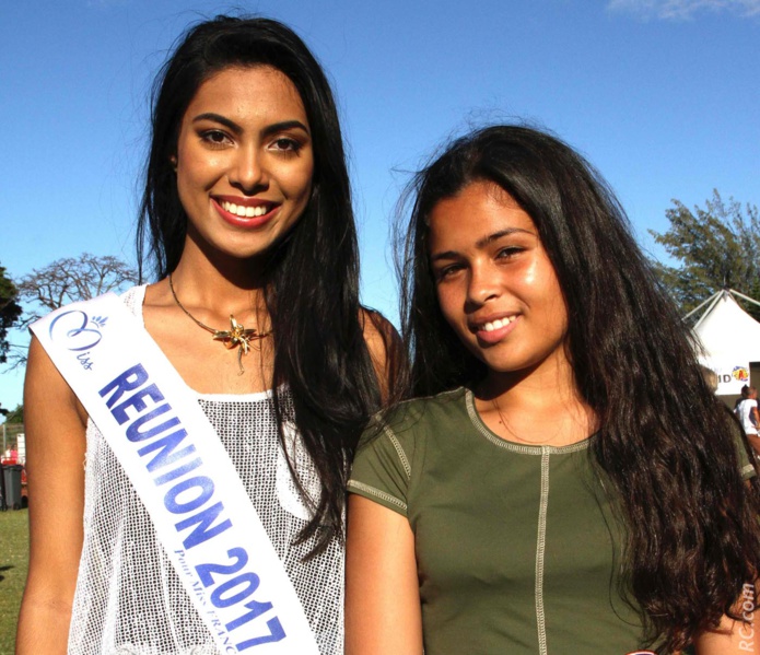Miss Réunion accueille le dernier finisher du Grand Raid Miss Réunion accueille le dernier finisher du Grand Raid