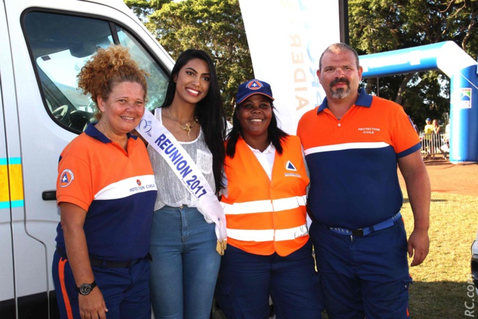 Miss Réunion accueille le dernier finisher du Grand Raid