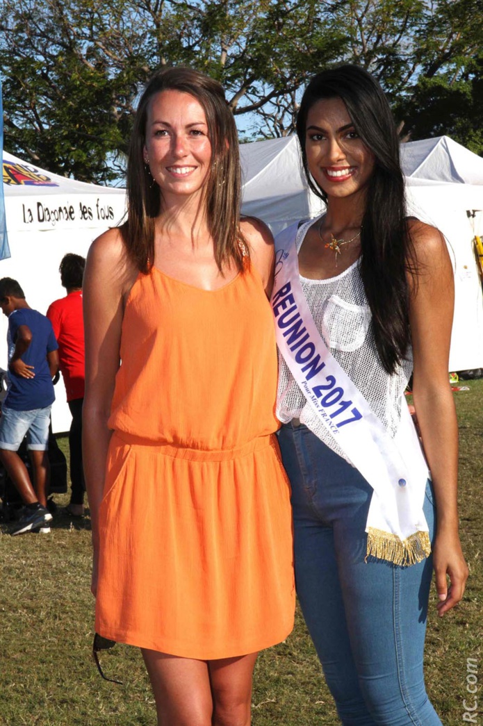 Miss Réunion accueille le dernier finisher du Grand Raid Miss Réunion accueille le dernier finisher du Grand Raid