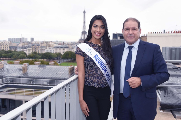 Miss Réunion à l'Assemblée Nationale, invitée par le député David Lorion