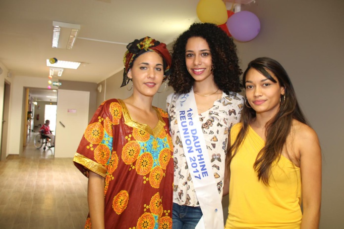 Lyna Boyer, 1ère dauphine, auprès des handicapés à Saint-Benoît Lyna Boyer, 1ère dauphine, auprès des handicapés à Saint-Benoît