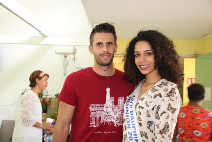 Lyna Boyer, 1ère dauphine, auprès des handicapés à Saint-Benoît Lyna Boyer, 1ère dauphine, auprès des handicapés à Saint-Benoît