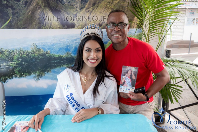 Audrey Chane Pao Kan dans les rues de Saint-Paul Audrey Chane Pao Kan dans les rues de Saint-Paul