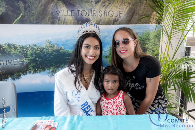 Audrey Chane Pao Kan dans les rues de Saint-Paul Audrey Chane Pao Kan dans les rues de Saint-Paul
