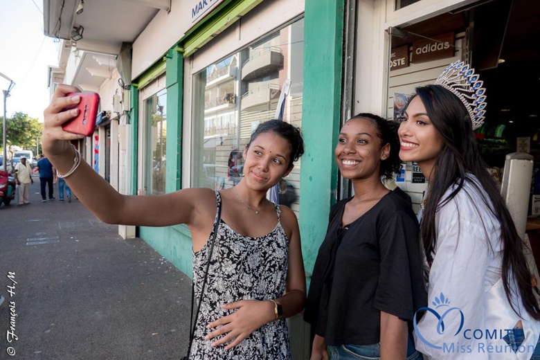 Audrey Chane Pao Kan dans les rues de Saint-Paul