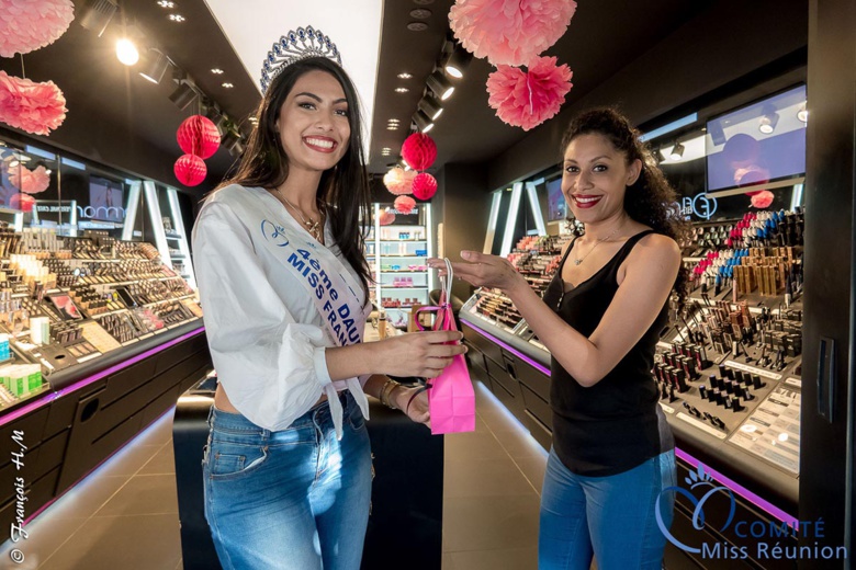 Audrey Chane Pao Kan dans les rues de Saint-Paul Audrey Chane Pao Kan dans les rues de Saint-Paul
