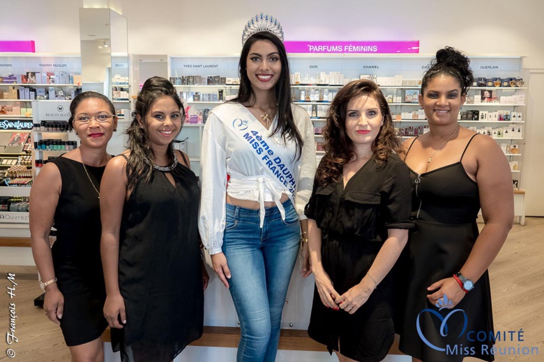 Audrey Chane Pao Kan dans les rues de Saint-Paul Audrey Chane Pao Kan dans les rues de Saint-Paul