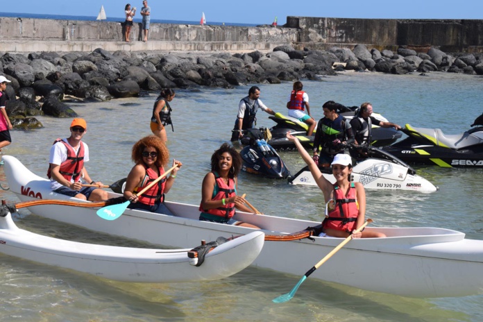 Miss Réunion 2017 soutient les Voiliers de l'Espoir à Saint-Gilles Miss Réunion 2017 soutient les Voiliers de l'Espoir à Saint-Gilles