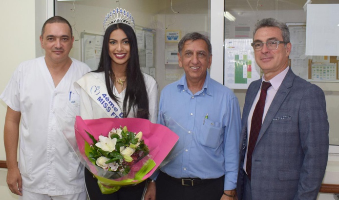 Audrey Chane Pao Kan visite les personnes âgées de l'USLD Audrey Chane Pao Kan visite les personnes âgées de l'USLD