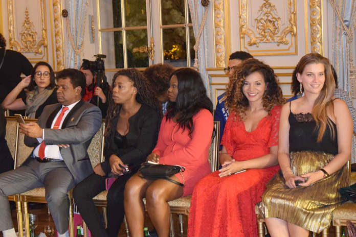 Miss Réunion 2018 à la Fashion Week de Paris Miss Réunion 2018 à la Fashion Week de Paris