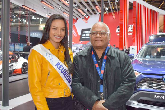 Avec un Réunionnais qui vit en métropole Avec un Réunionnais qui vit en métropole