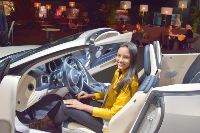 Miss Réunion 2018 au Mondial de l'Auto à Paris