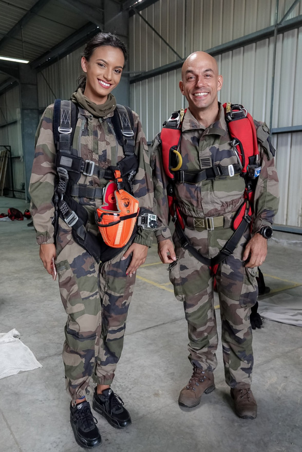 Miss Réunion 2018 avec le chef de corps du 2ème RPIMa, le colonel Daniel Brunet