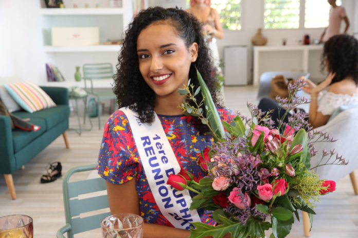 Morgane Soucramanien et Elisa Villard "Au Pays des Fleurs" Morgane Soucramanien et Elisa Villard "Au Pays des Fleurs"