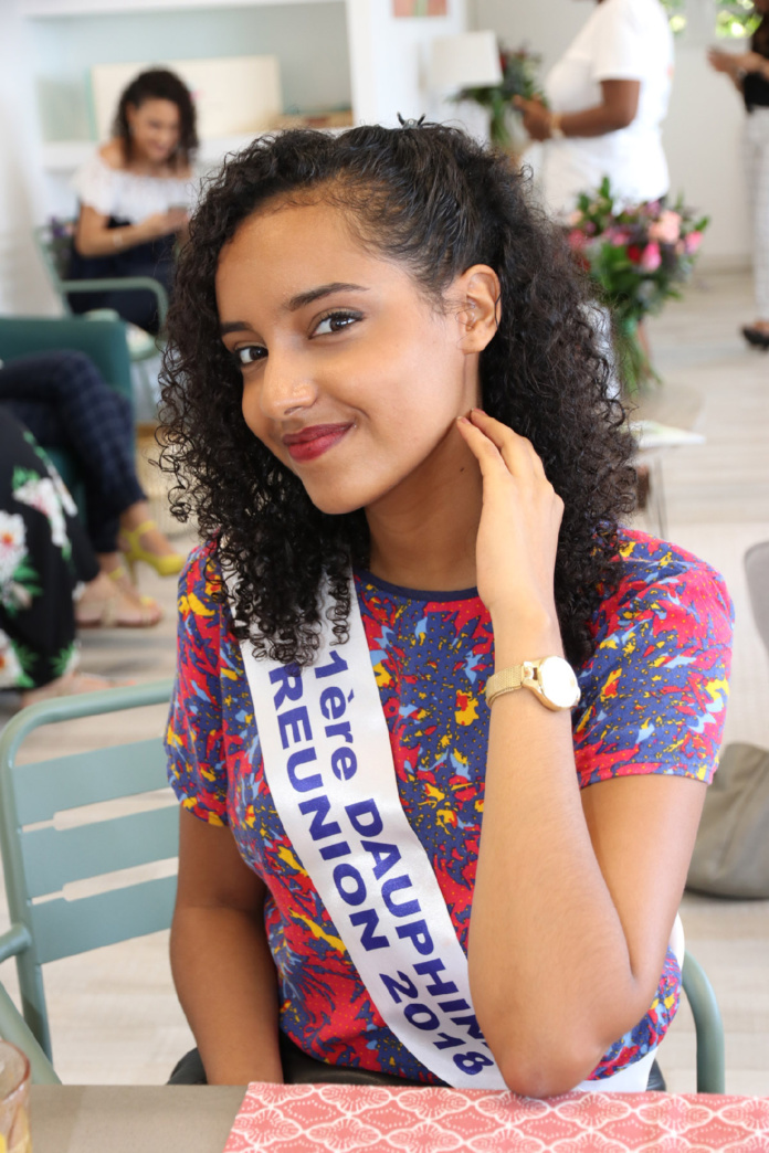 Morgane Soucramanien et Elisa Villard "Au Pays des Fleurs" Morgane Soucramanien et Elisa Villard "Au Pays des Fleurs"