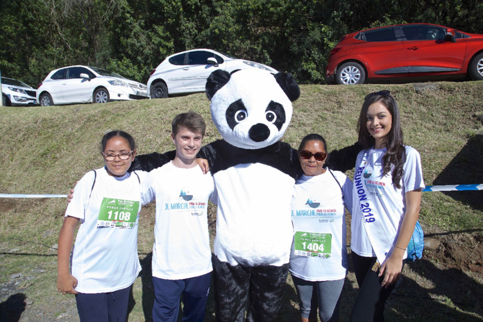 Miss Réunion 2019 et ses dauphines au Pandathlon 2019 à l'Entre-Deux Miss Réunion 2019 et ses dauphines au Pandathlon 2019 à l'Entre-Deux