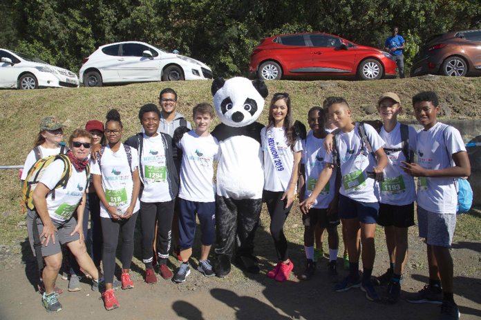 Miss Réunion 2019 et ses dauphines au Pandathlon 2019 à l'Entre-Deux Miss Réunion 2019 et ses dauphines au Pandathlon 2019 à l'Entre-Deux