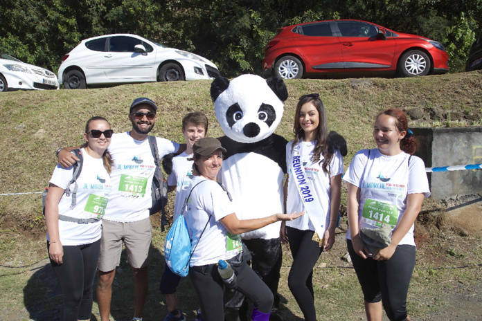 Miss Réunion 2019 et ses dauphines au Pandathlon 2019 à l'Entre-Deux Miss Réunion 2019 et ses dauphines au Pandathlon 2019 à l'Entre-Deux