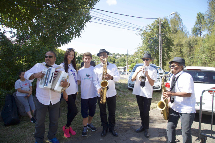 Miss Réunion 2019 et ses dauphines au Pandathlon 2019 à l'Entre-Deux Miss Réunion 2019 et ses dauphines au Pandathlon 2019 à l'Entre-Deux
