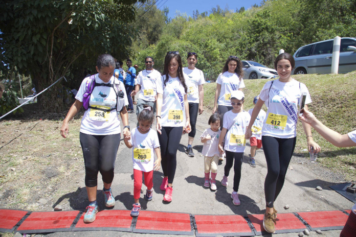 Miss Réunion 2019 et ses dauphines au Pandathlon 2019 à l'Entre-Deux
