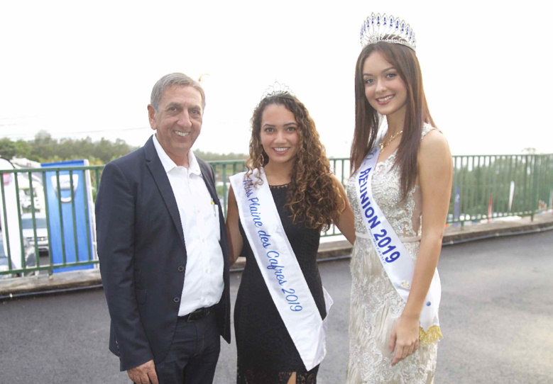 Aziz Patel, Ane-Laure Poret, Miss Plaine des Cafres 2010, et Morgane Lebon
