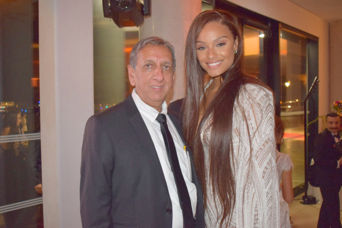 Aziz Patel et Alicia Aylies, Miss France 2017