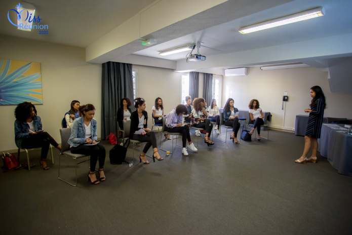 Cours de sophrologie avec Nadira