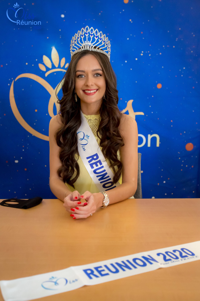 La belle Morgane Lebon, l'écharpe Miss Réunion 2020 est prête! La belle Morgane Lebon, l'écharpe Miss Réunion 2020 est prête!