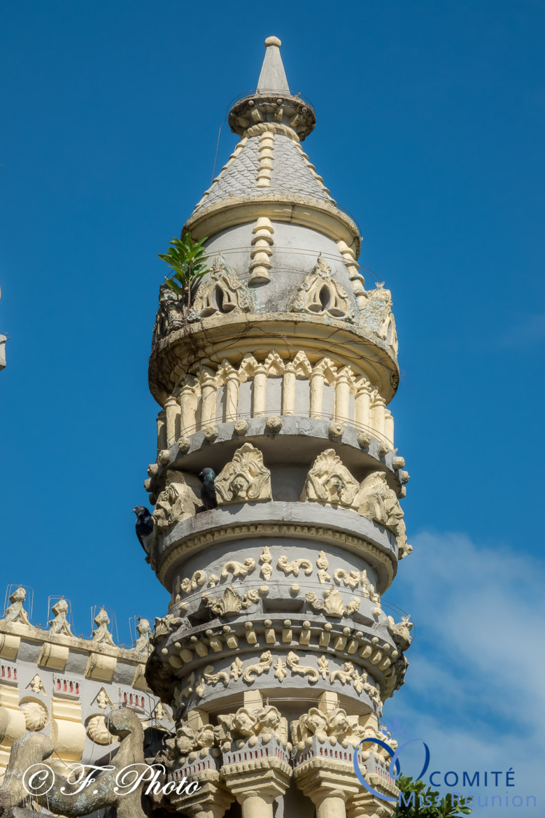 Les candidates 2021 visitent l'église atypique de Sainte-Anne Les candidates 2021 visitent l'église atypique de Sainte-Anne