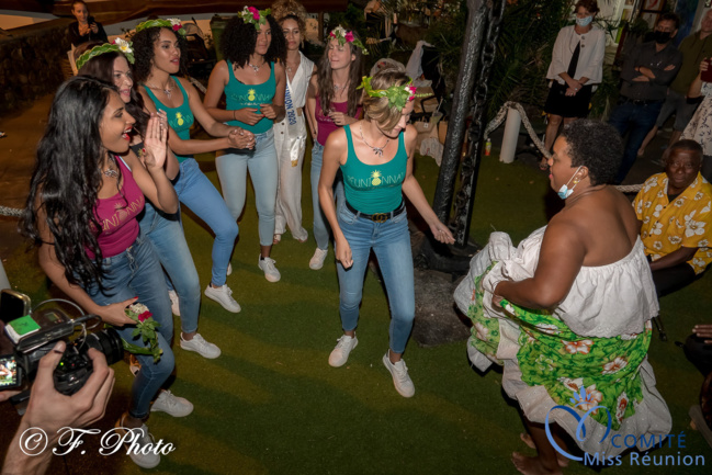 Destination Sud pour les 12 candidates Miss Réunion 2021 Destination Sud pour les 12 candidates Miss Réunion 2021