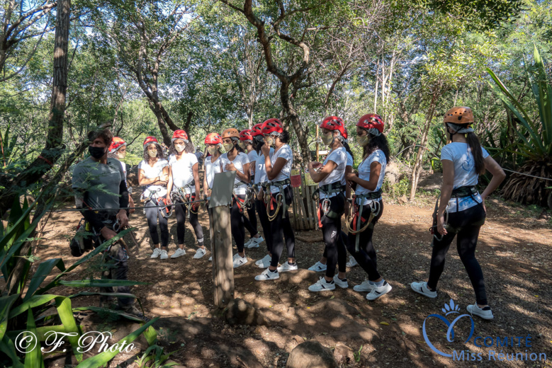 Séquence accrobranche à Acroroc Parc Aventure pour les candidates 2021