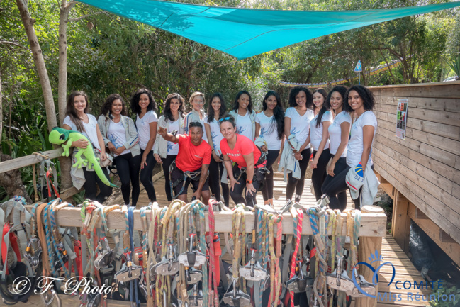 Avec l'équipe Acroroc Parc Aventure Avec l'équipe Acroroc Parc Aventure