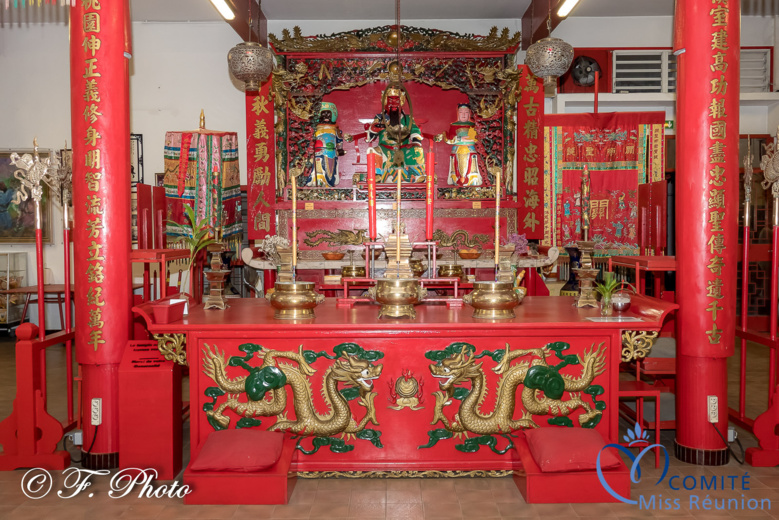 Les candidates 2021 ont visité un temple chinois à Saint-Denis