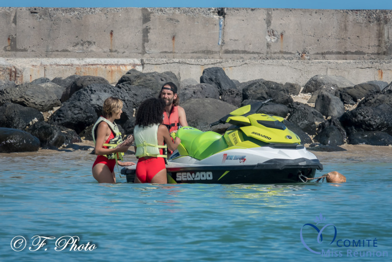 Les candidates Miss Réunion 2021 s'éclatent en jet ski !