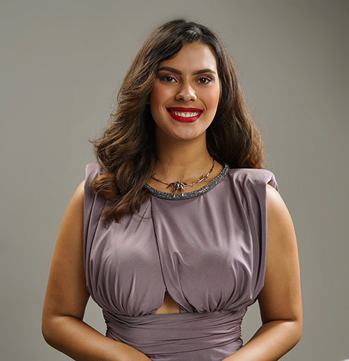 N°4. Tarah MOURDJEE - 22 ans, 1,72m - Tampon