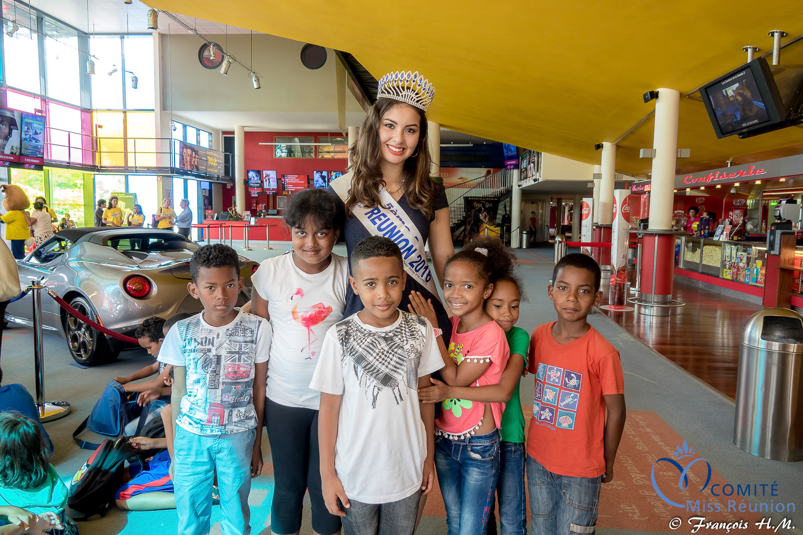 Tapis rouge à Cambaie pour les marmailles et Miss Réunion