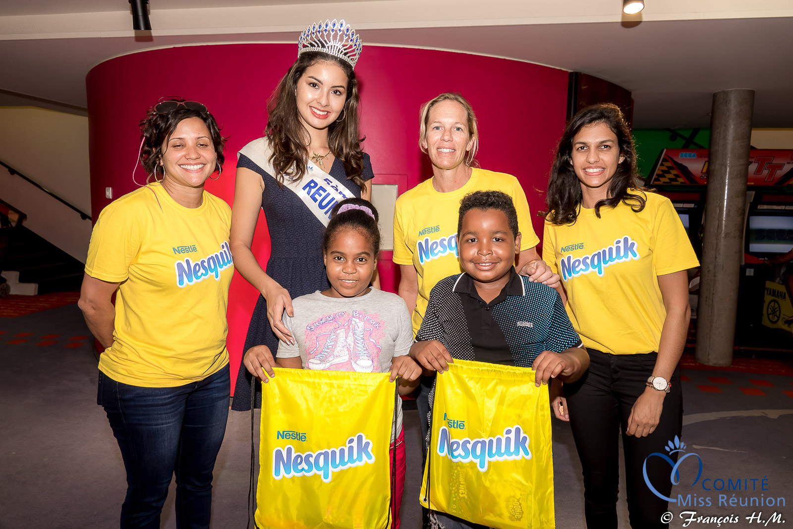 Tapis rouge à Cambaie pour les marmailles et Miss Réunion