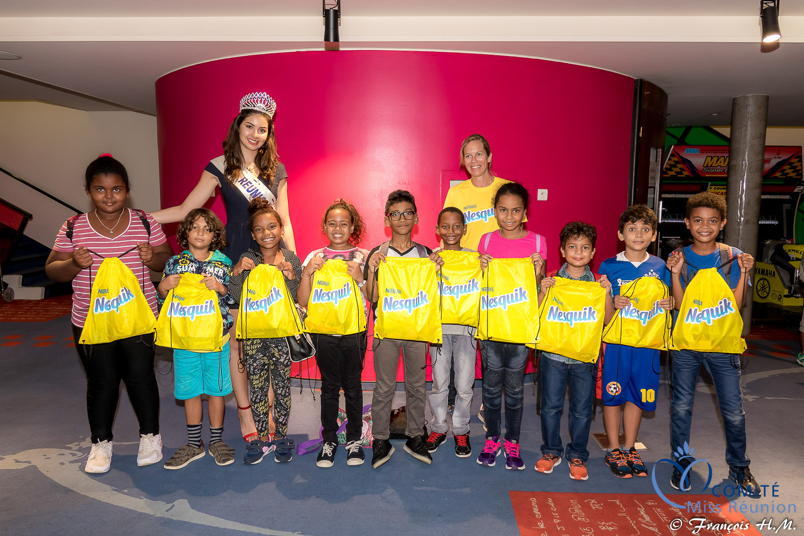 Tapis rouge à Cambaie pour les marmailles et Miss Réunion