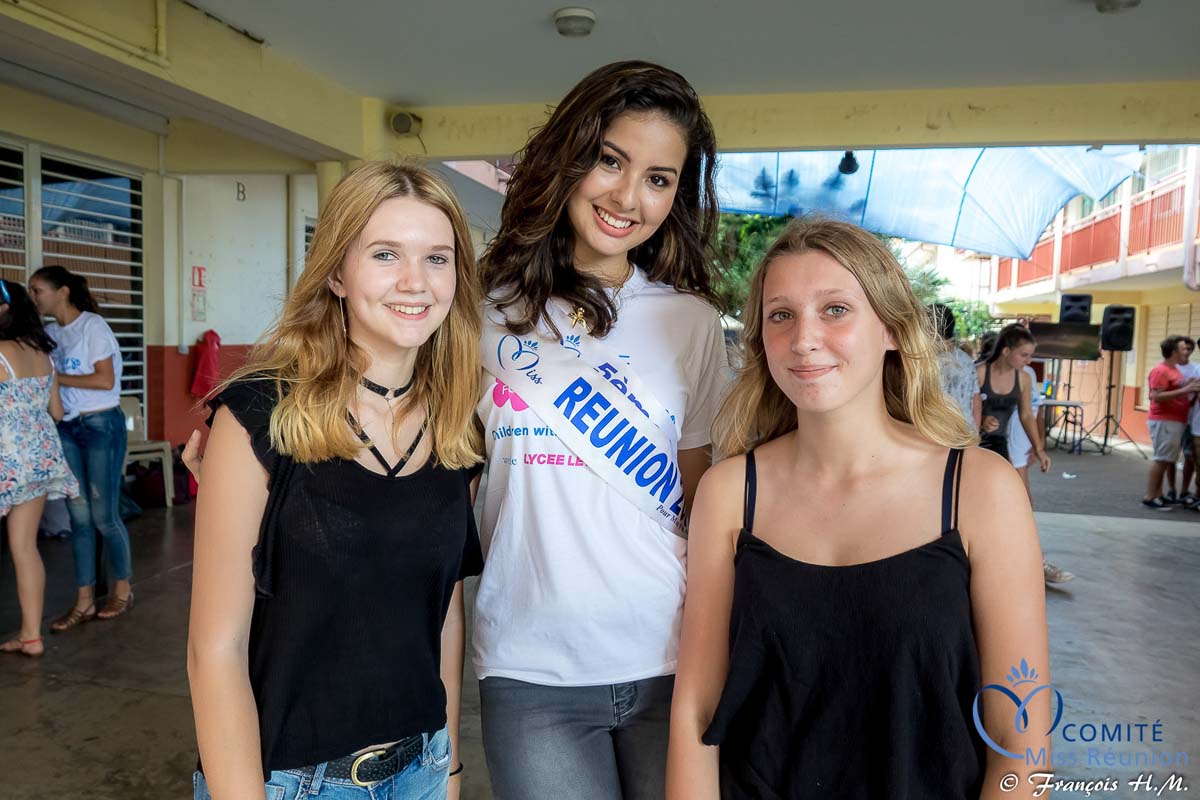Ambre N'guyen au Lycée Levavasseur contre le cancer des enfants